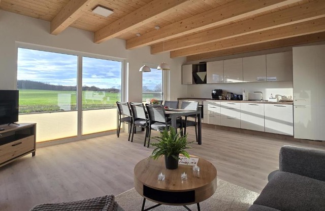 Ferienhaus Sonnenwiese mit Kamin & Meerblick