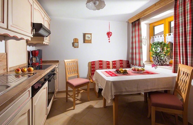 Apartamento 1 para 2 a 4 personas, 75 m², 2 dormitorios, balcón