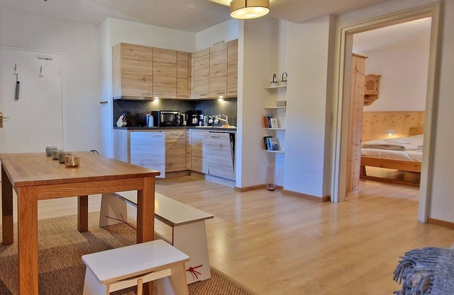 Ferienwohnung Separates Schlafzimmer und Balkon, 47 qm, App. 308