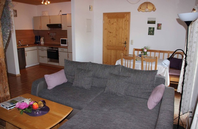 Ferienwohnung 1, 70qm, 2 Schlafzimmer, Balkon