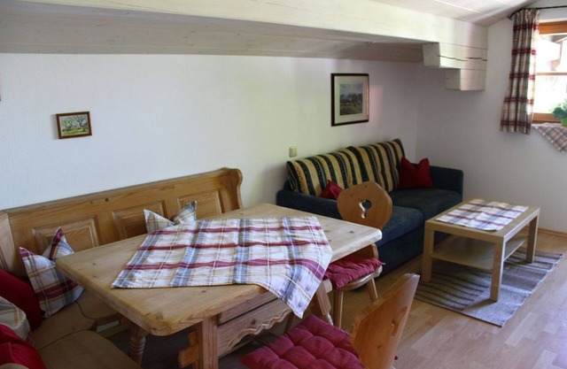 Ferienwohnung 2-4 Personen 60 qm, Wohnzimmer, Küche, 2 Schlafzimmer