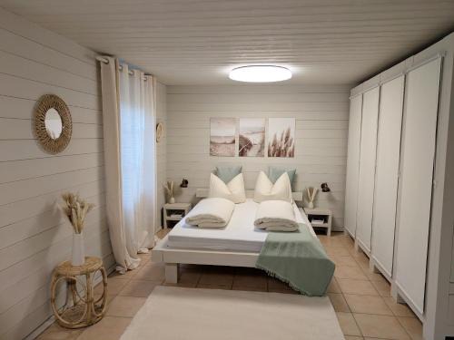 Ferienwohnung Blütenzauber in Idyllischer Lage Nähe Bodensee
