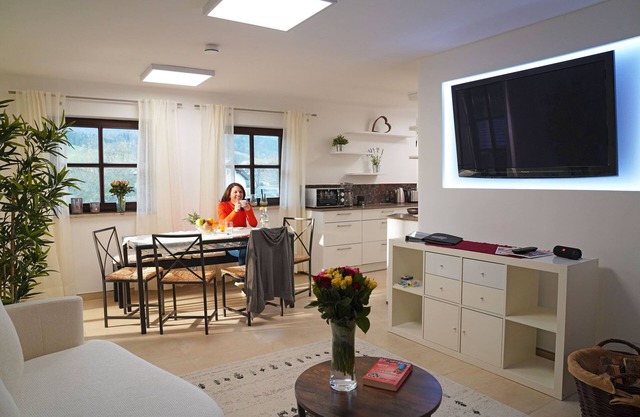 Ferienwohnung für 2-4 Personen, 2 Schlafzimmer, Wohnzimmer, Balkon