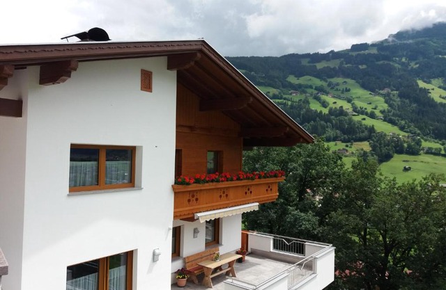 Ferienwohnung Hippach - Monika Sporer