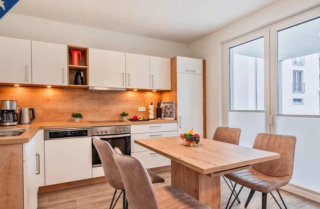 Ferienwohnung in Ruhiger Lage für bis zu 6 Personen, mit Terrasse, Kostenfreier Sauna, , Stellplatz