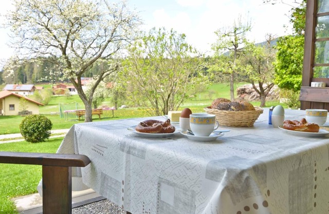 Ferienwohnung mit 2 Schlafzimmern und Terrasse
