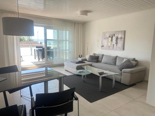 Ferienwohnung mit Seeblick und PKW Abstellplatz am Haus