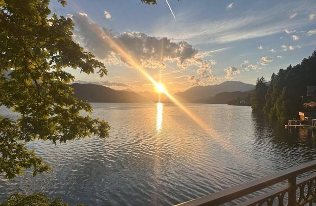 Ferienwohnung mit Traumausblick - Seefels Appartements Direkt am See