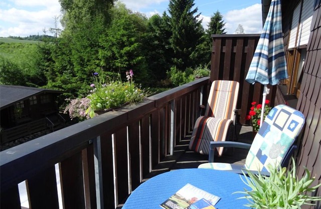 Apartamento "Zur Hügelwiese" - balcón con excelentes vistas y conexión Wi-Fi gratuita