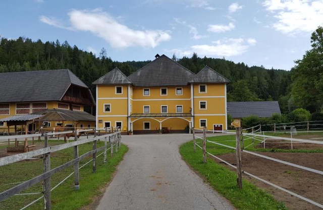Ferienwohnungen Gut Seebacher