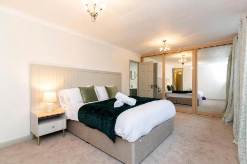 Ferndene House