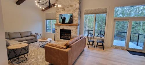 Fernie Escape - Mountain Home on the Ski Hill