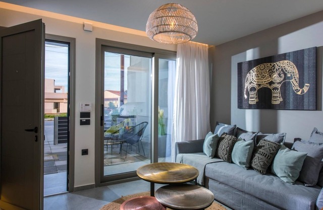 Festos Palace by Luxury Living Apartments