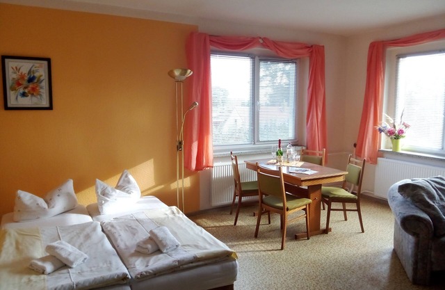 FeWo Christa (left) - Holiday home Am Stettiner Haff