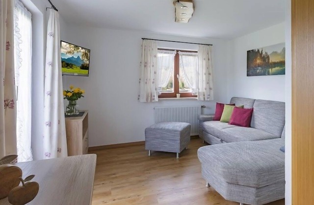 Fewo Nr. 4 Jenner für 1-2 Pers., 1 Schlafzimmer, Wohnzimmer, Küche,balkon