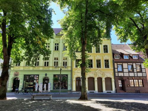 FH "Weininsel am Haff"