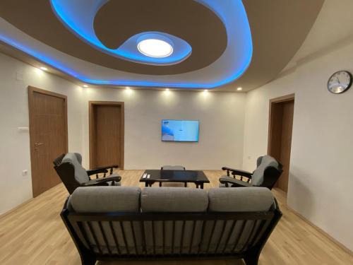 FIA HOUSE Kozle