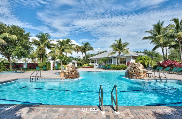 Fiddler's Creek Villa with Garage and Community Amenities!