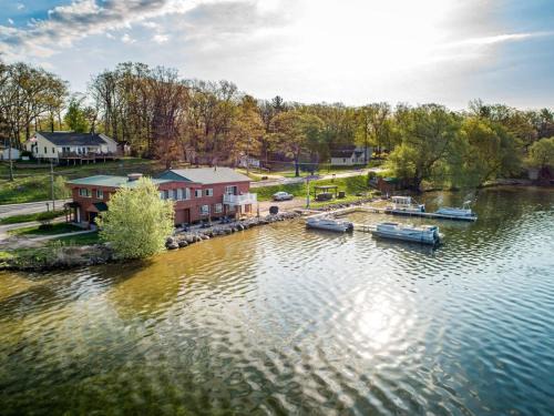 Fife Lake 2BR Getaway with Hot Tub