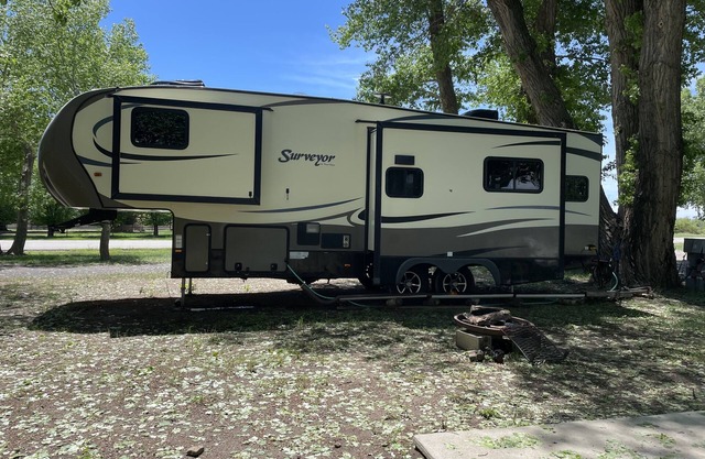 Fifth wheel rental old west area near philmont