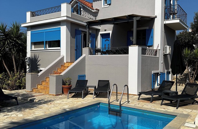 Fig & Olive Villa - Private 5 bed Villa just 50m from Pessada Beach