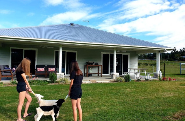 Fig Tree Farm B&B Highvale-Farmstay near Brisbane!