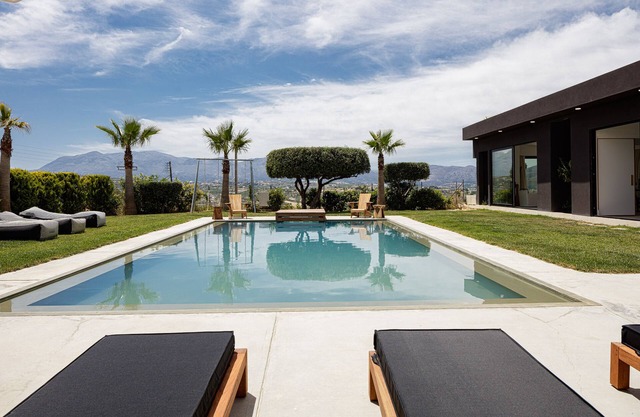 Filogia Luxurious Residence, for the Design Lovers