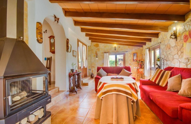 Finca en Mallorca con Piscina y Montañas