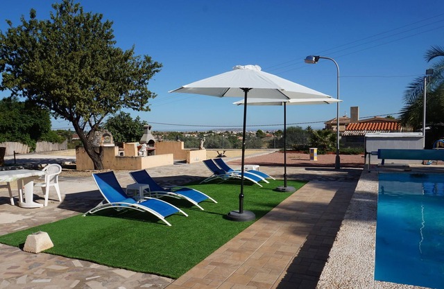Finca de 2.500 m² con piscina de la familia grande o grupo de hasta 12 personas + x