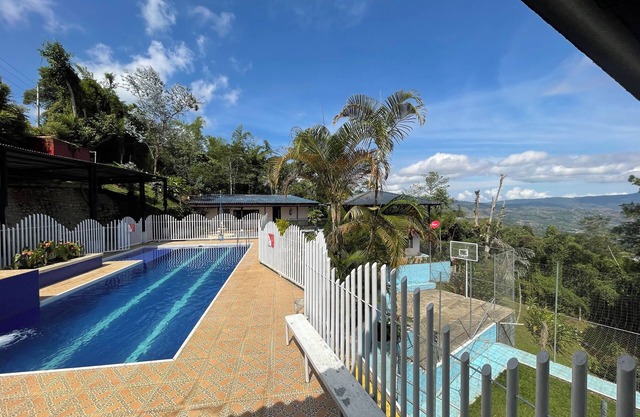 Finca Villa Maju km24