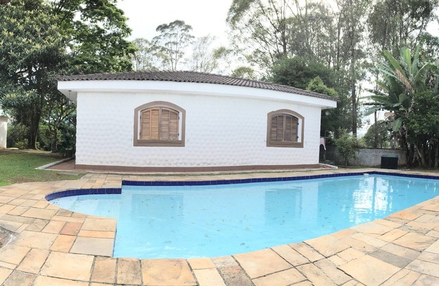 Finca con piscina junto a SBT en Anhanguera / SP