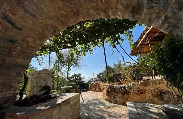 Find your peace in a traditional country house!