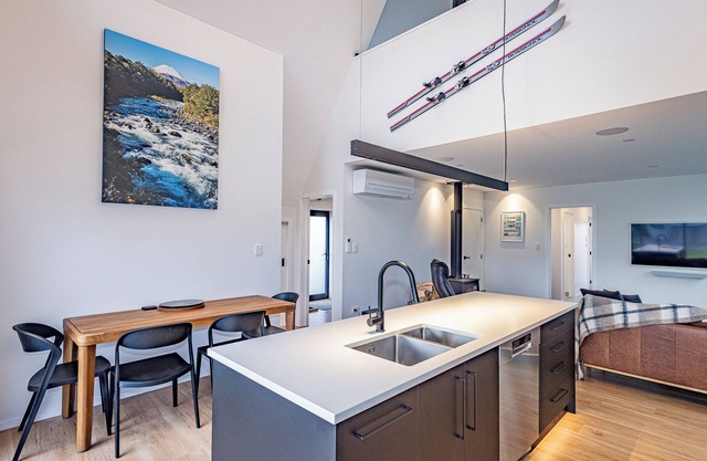 Findlay Chalet - National Park Holiday Home