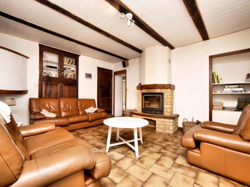 Fine group house with sauna garden