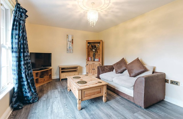 Finest Retreats | Netley Hall - Poppy