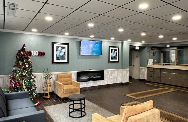 Finger Lakes Inn & Suites