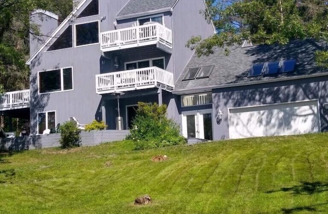 Finger Lakes Wine Country Lake View Ski Loft / Lake Home en Bristol Harbour Resort