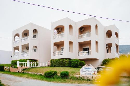 Finikas Apartments
