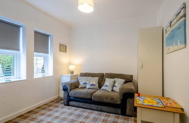 Finisla, Cosy 3 bedroom house in the centre of Brodick
