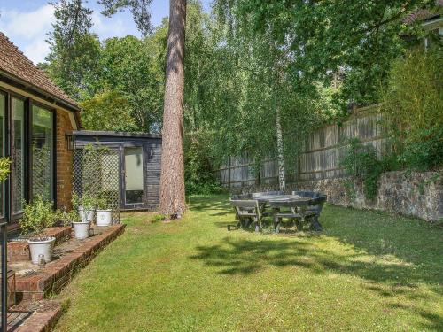 Fir Tree Apartment - Uk49993