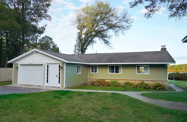 Adorable casa en el canal de West Twin Lake