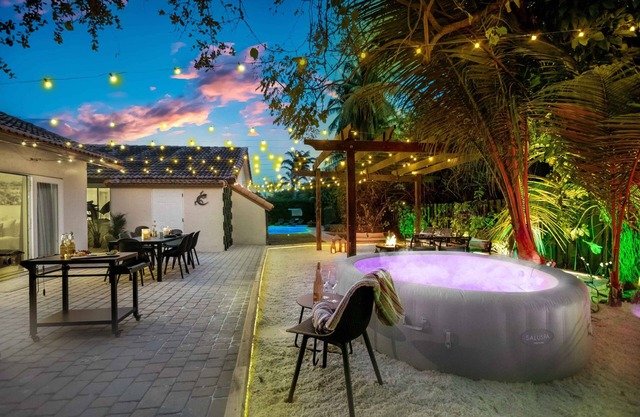 FirePit / Beach / Basketball / LuxuryVilla