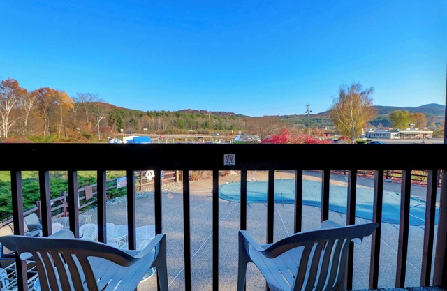 Fireside Inn & Suites Gilford