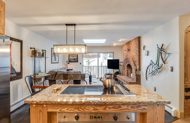¡NUEVO! PRIMER LADO CONDOMINIO - Winter Park, Walk to Town