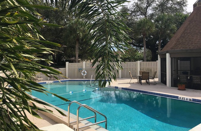 Condominio tranquilo y sereno en la hermosa comunidad de Sarasota cerca de Siesta Key