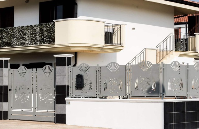 Apartamento en primera planta con 2 dormitorios con un gran jardín privado.