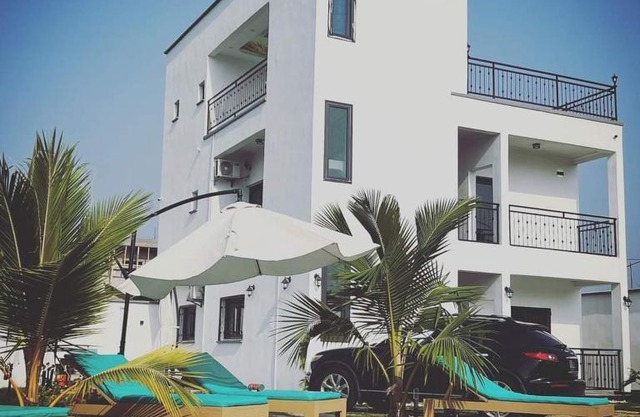 FIRST RESIDENCE KRIBI