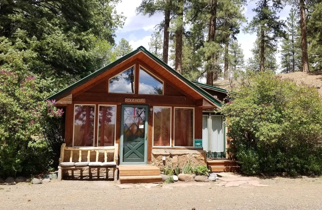 Rock House Cabin - Socialmente distanciarse
