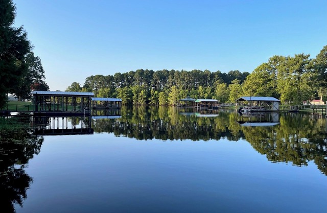 Fishers Getaway! Direct Lake Access w/Private Dock and Boat Ramp!