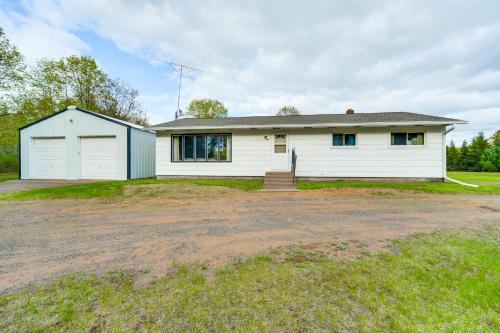 Fishers Retreat Hayward Home, Near ATV Trails!